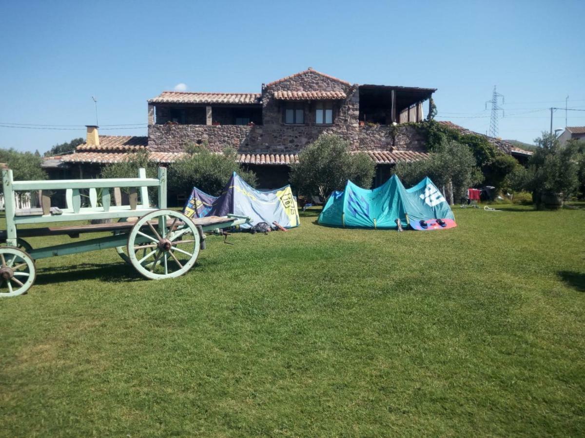 Domus Antiga Appartamenti San Giovanni Suergiu Bagian luar foto